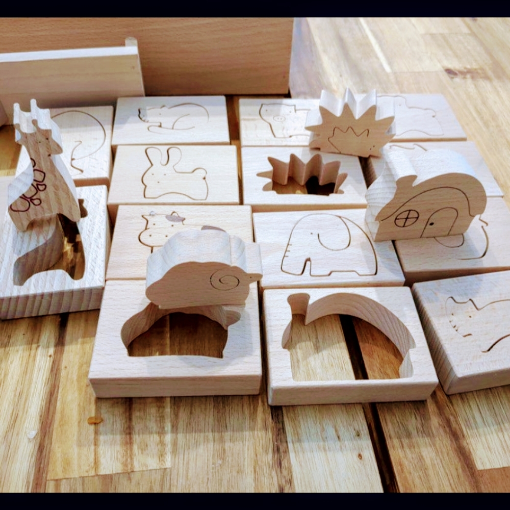 Wooden animal balance toy